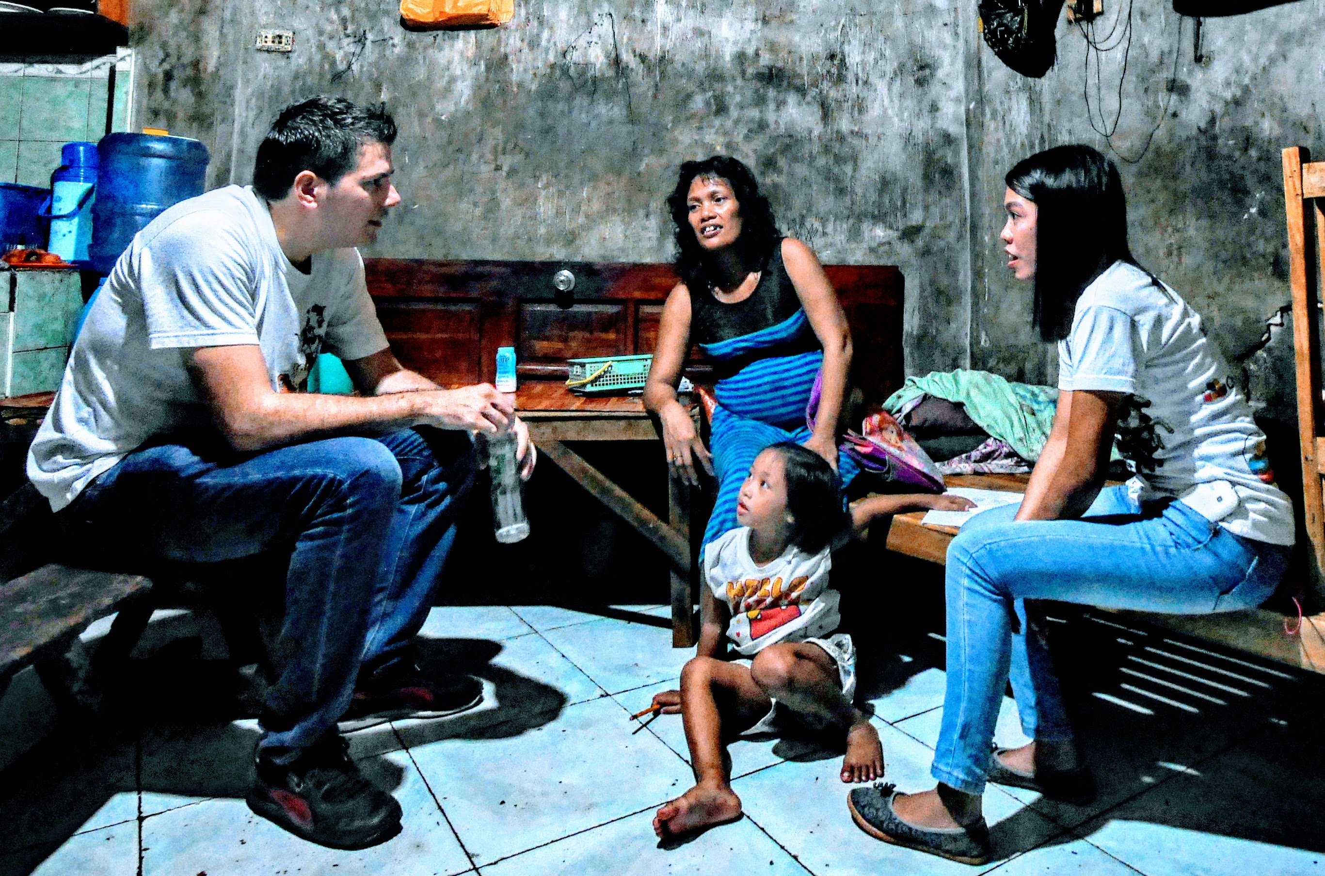 Alan%20&%20Mother%20&%20Child%20&%20Teacher,%20by%20Pablo%20S.%20Quiza%20%28ChildUp.com%29